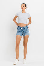 Load image into Gallery viewer, Lovervet Stepped Waist Raw Hem Denim Shorts
