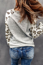 Load image into Gallery viewer, Graphic Leopard Long Sleeve Sweatshirt
