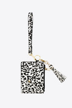 Load image into Gallery viewer, Leopard Tassel Keychain with Wallet
