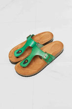 Load image into Gallery viewer, MMShoes Drift Away T-Strap Flip-Flop in Green
