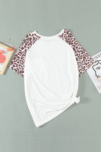 Load image into Gallery viewer, Plus Size Mixed Print Contrast Tee Shirt
